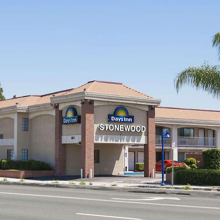 Days Inn By Wyndham Downey Esterno foto