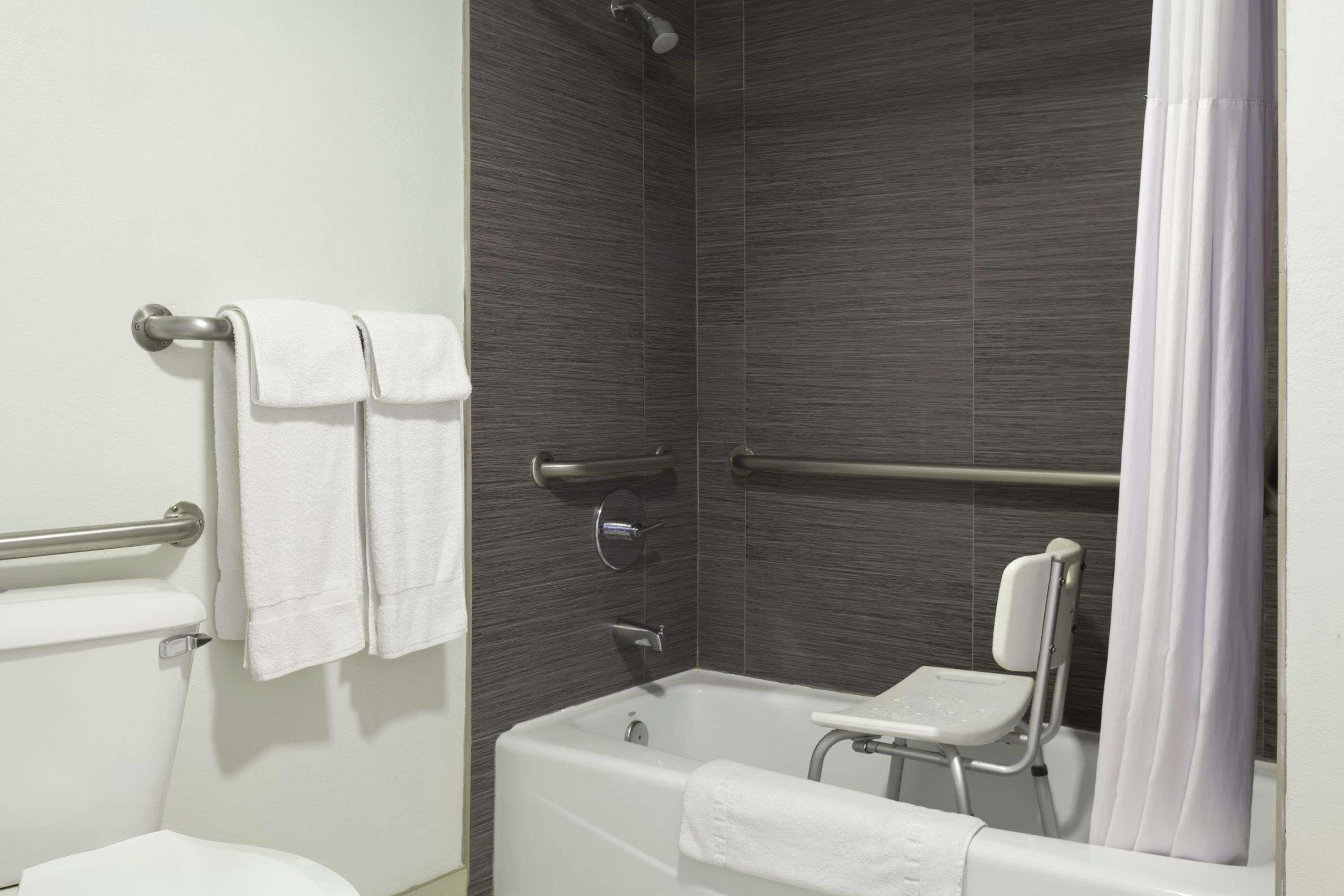Days Inn By Wyndham Downey Esterno foto