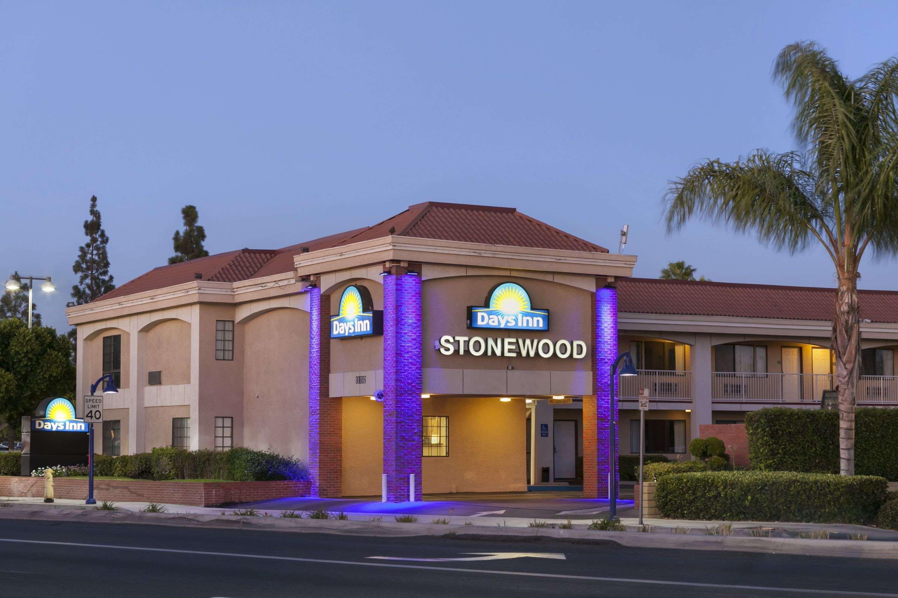 Days Inn By Wyndham Downey Esterno foto