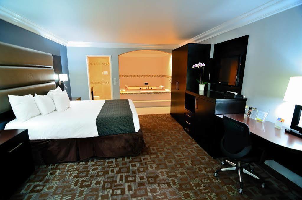 Days Inn By Wyndham Downey Esterno foto